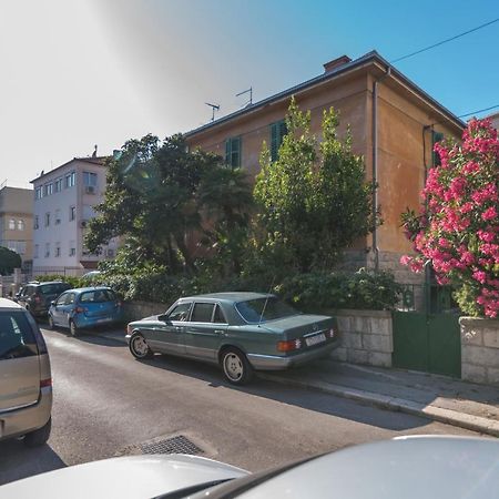 Palm Garden Apartment In Center With Big Terrace Split Buitenkant foto